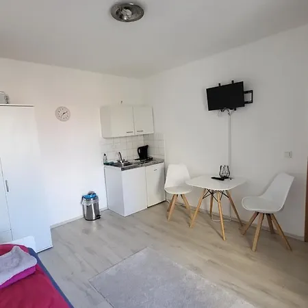 Miniapartment Mit Aussenliegendem Bad